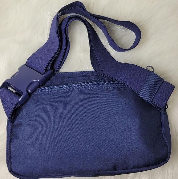 PINK Victoria's Secret Fanny Pack - Picture 2 of 8